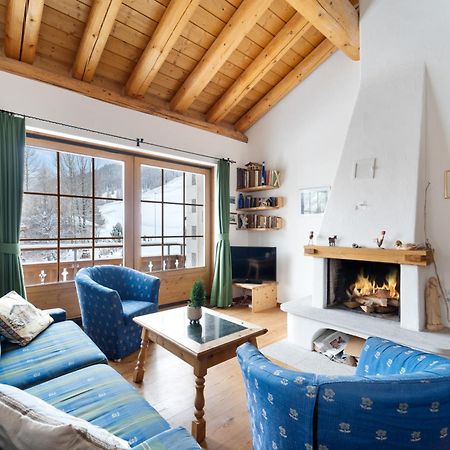 Chalet St Moritz Madulain Bagian luar foto