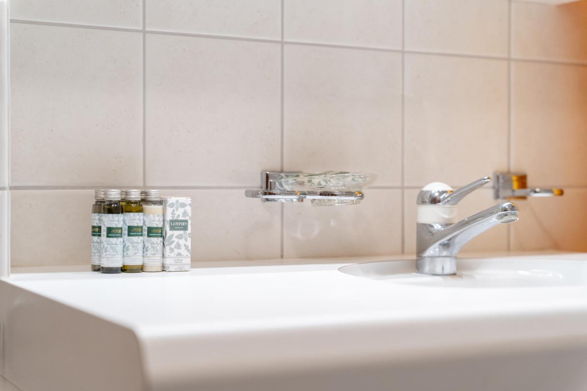 Chalet St Moritz Madulain Bagian luar foto
