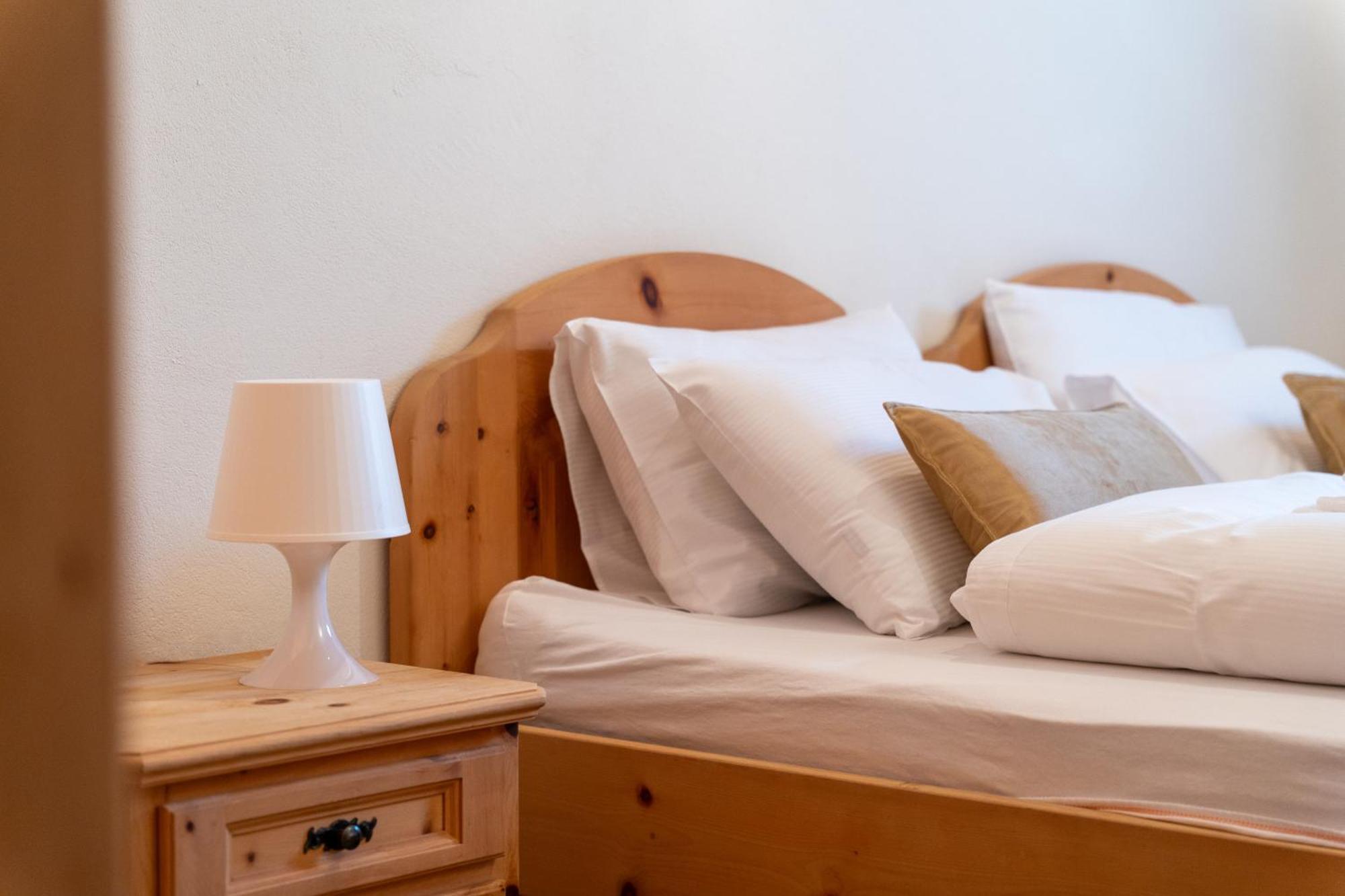 Chalet St Moritz Madulain Bagian luar foto