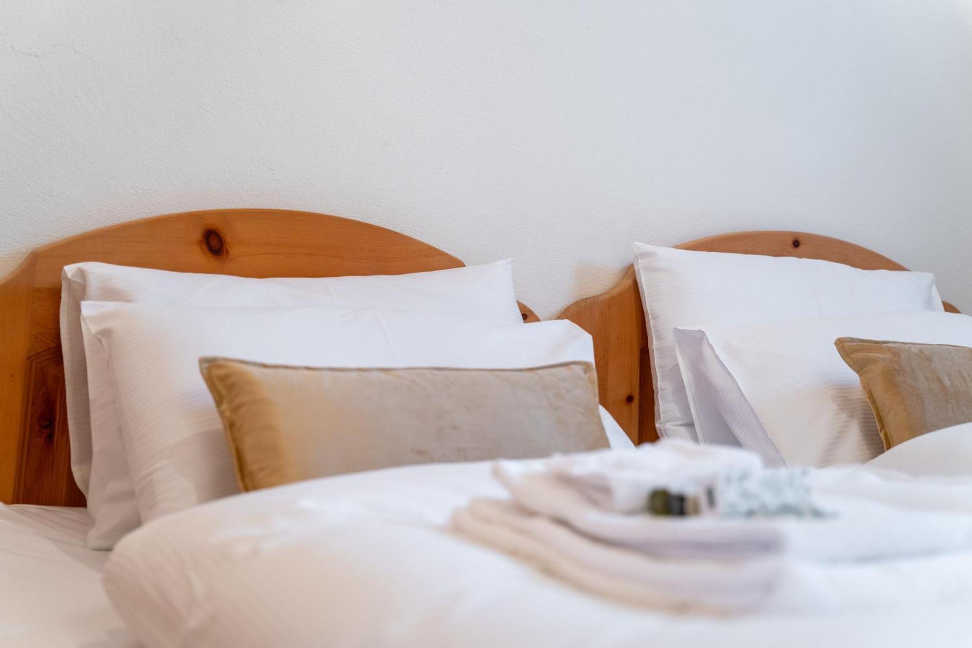 Chalet St Moritz Madulain Bagian luar foto