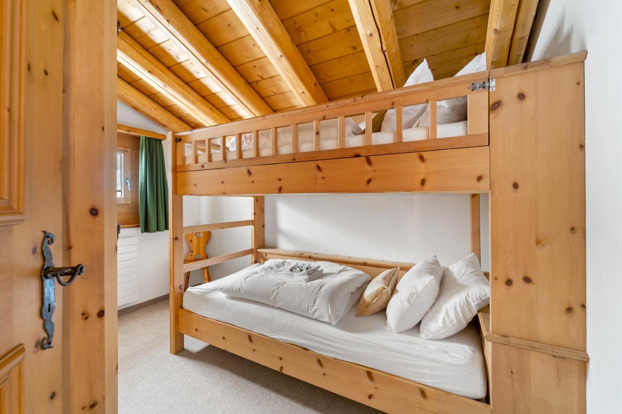 Chalet St Moritz Madulain Bagian luar foto